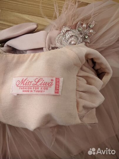 Праздничное платье с бантом 5 лет