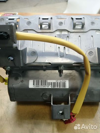 Подушка безопасности Mitsubishi Outlander 1