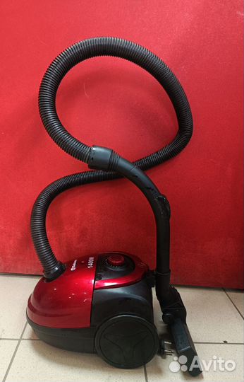 Пылесос sakura SA-8301R красный