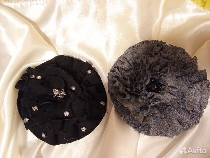 Брошь из ткани