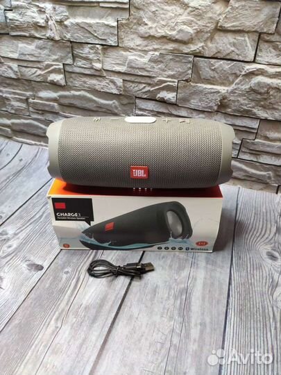Портативная колонка jbl