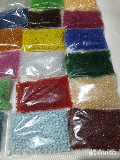 Бисер китайский 40 пачек по 15 гр