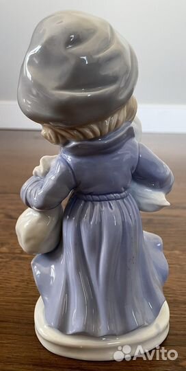 Фарфоровая статуэтка KPM. (Германия)