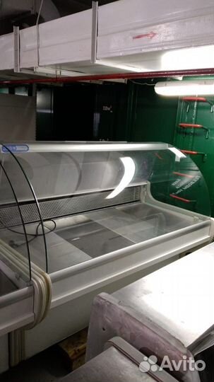 Холодильная витрина бу