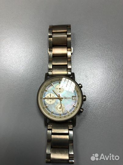 Часы dkny