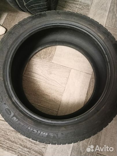 Michelin Agilis 245/45 R18