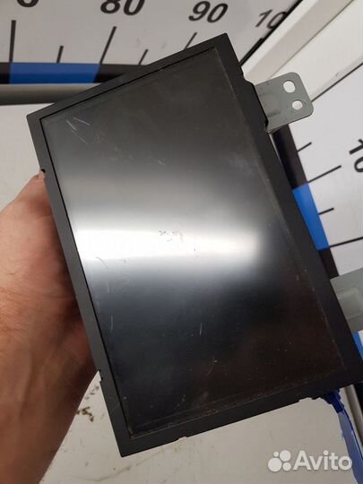 Дисплей медиацентра Nissan Teana II