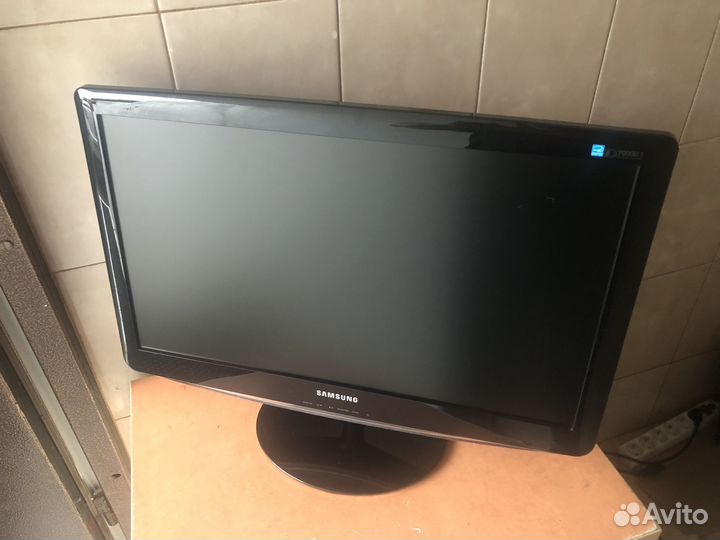 Монитор Samsung 24 дюйма