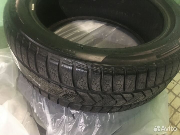 Pirelli Sottozero Winter 240 225/50 R18