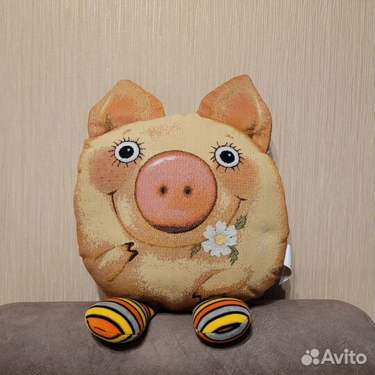 Подушка-игрушка гобеленовая