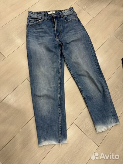 Джинсы bershka mom 34