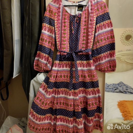 Платья Зара GJ. много