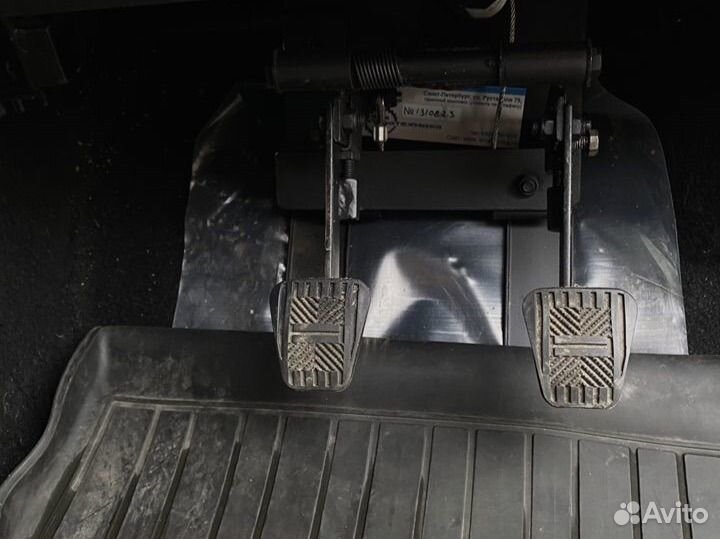 Инструктор по вождению МКПП