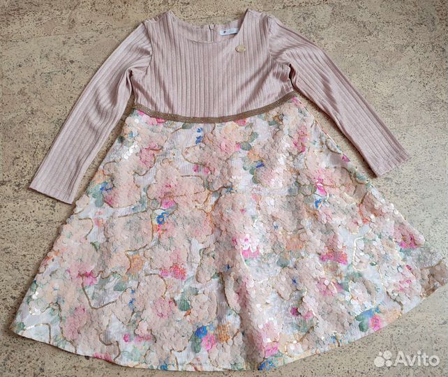 Нарядное платье для девочки