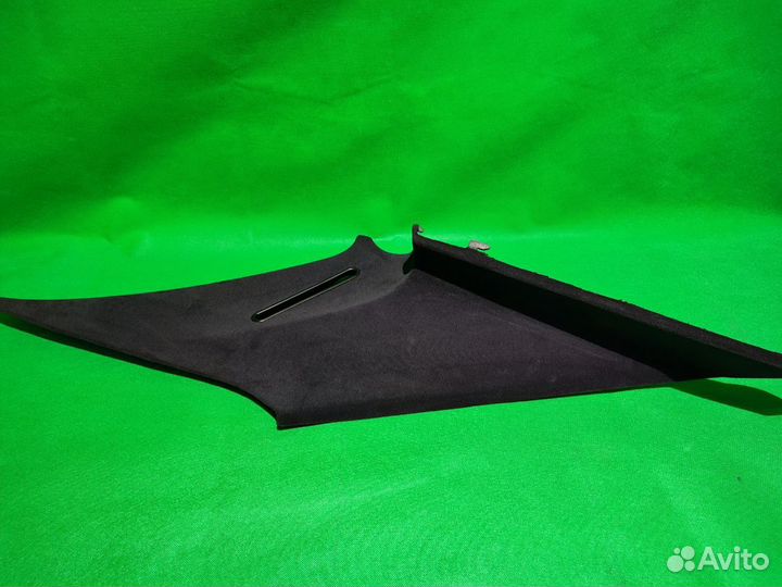 Обшивка стоек Mercedes w202