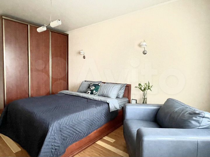 3-к. квартира, 95 м², 16/23 эт.