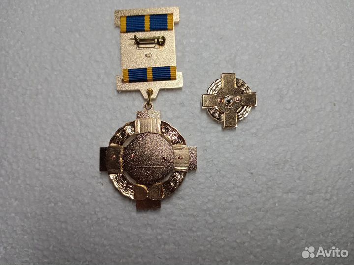 Наградные знаки Роскосмоса. 6 разновидностей.лмд