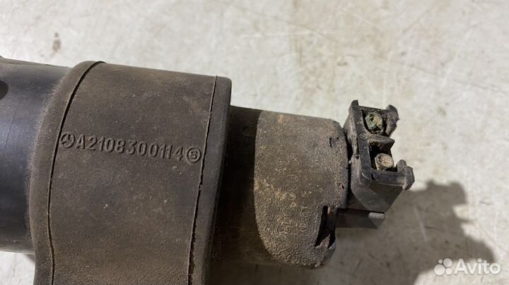 Насос водяной Mercedes Benz W210