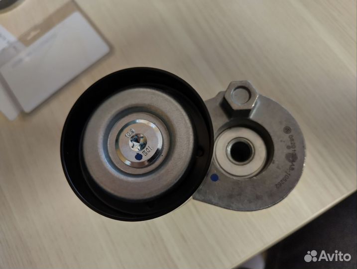 Натяжитель ремня Renault