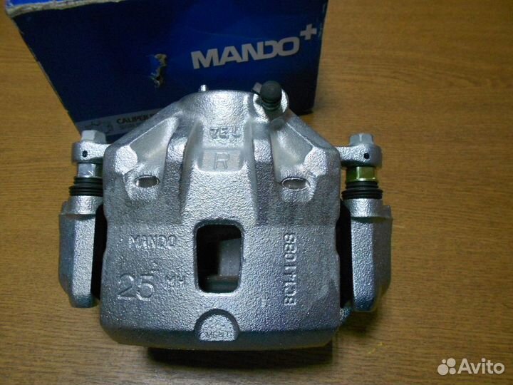 Kia Optima/Magentis Суппорт передний правый Новый