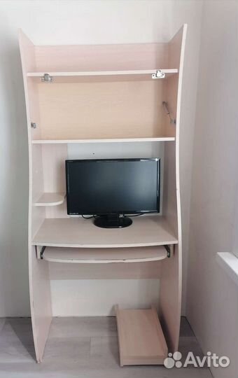 Компьютерный стол