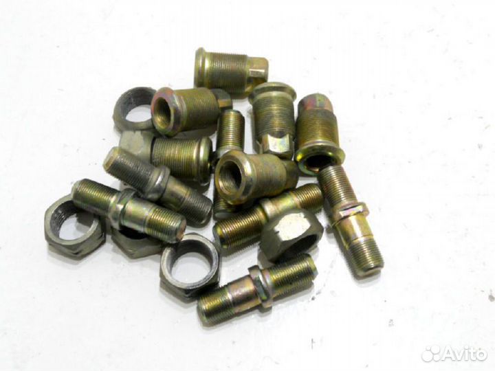 Футорка+ гайка креп ступицы 3307 в упак газправ