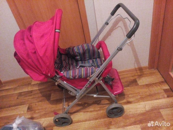 Продам детскую прогулочную коляску
