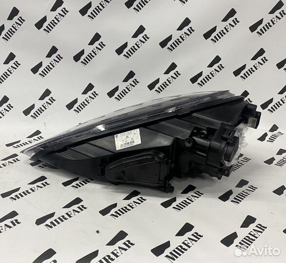 Фара правая Porsche Cayenne 958 2010-2014 Дорестай