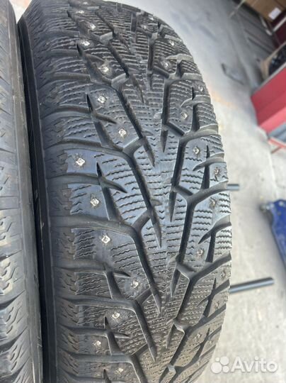 Yokohama Ice Guard IG65 215/65 R16