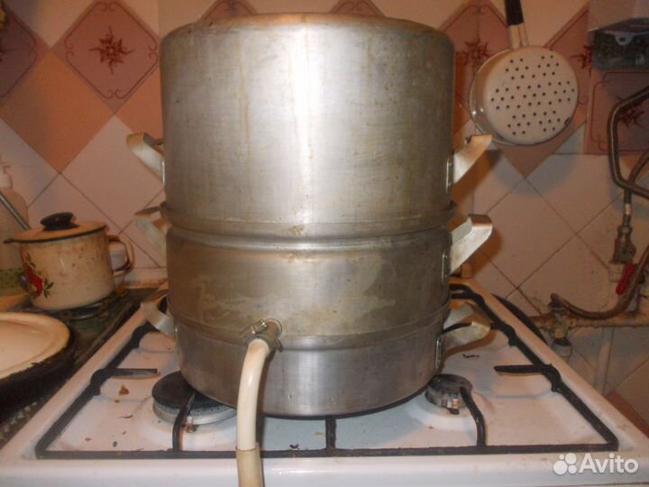 Старинная соковарка времён СССР