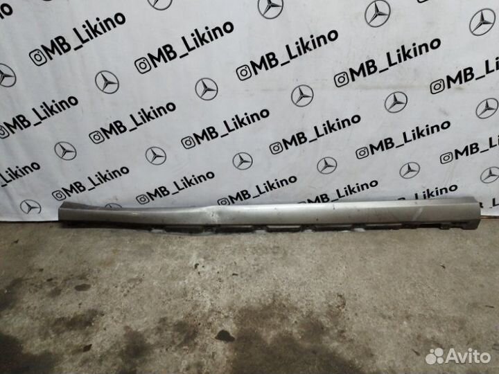 Накладка на порог наружная левая Mercedes R-Class
