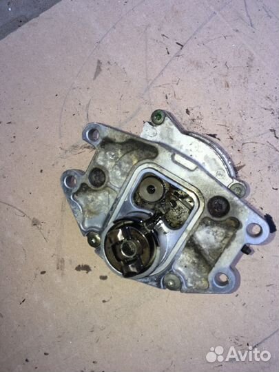 Вакуумный насос Opel Omega 2.2 24402638