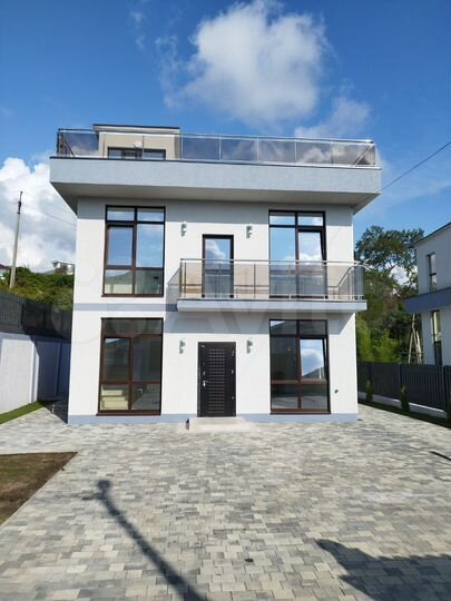 Дом 150 м² на участке 4 сот.