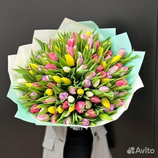 Букет из 101 тюльпана микс
