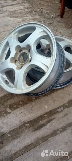 Автомобильные диски r15