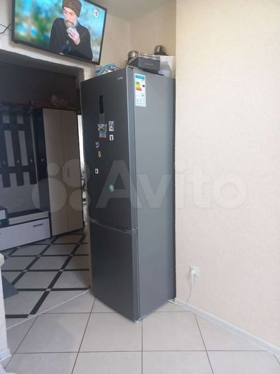 2-к. квартира, 57 м², 8/8 эт.