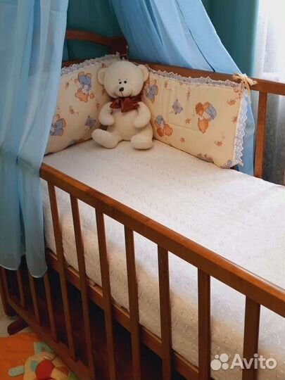 Кроватка детская массив от 0до3х+стульчик IKEA