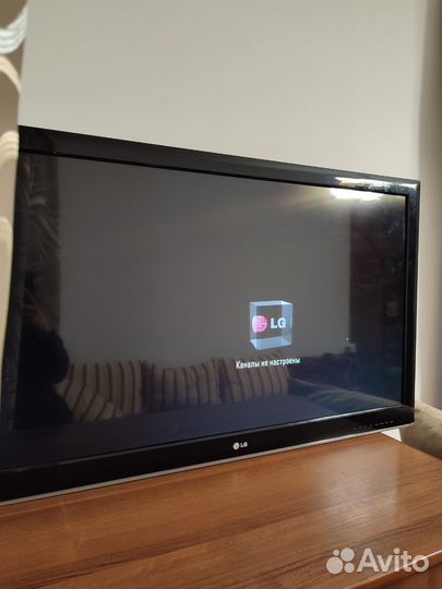 Телевизор LG 42 дюйма