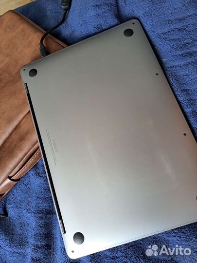 Macbook pro 13 2019 256gb