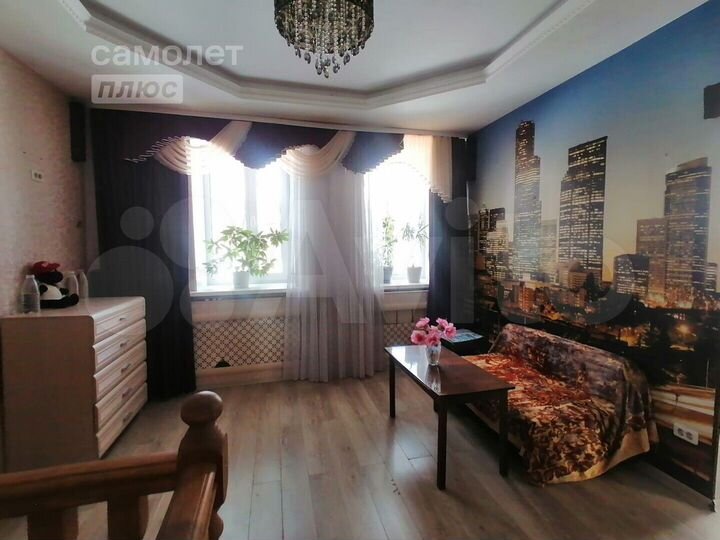 Дом 192 м² на участке 4 сот.