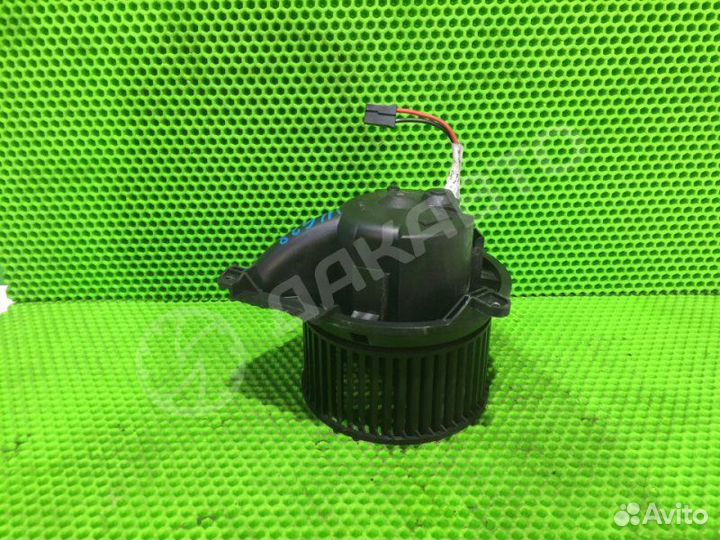 Моторчик отопителя Mercedes-Benz V W638