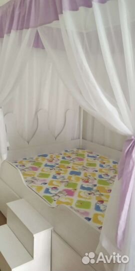 Кроватка матрас шкаф пенал