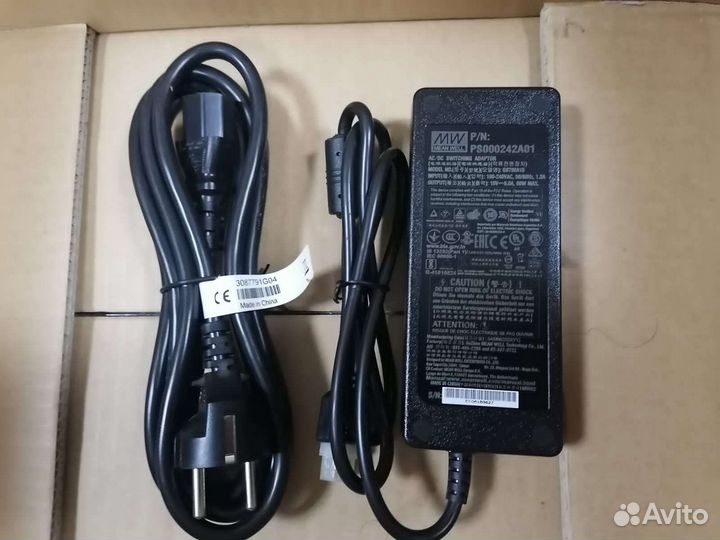 Многоместное зарядное устройство