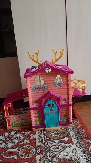 Кукольный домик с мебелью.Enchantimals
