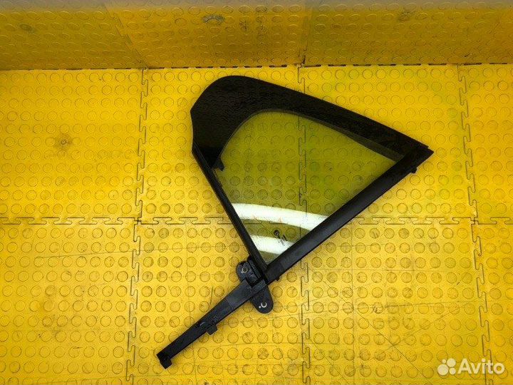 Стекло двери заднее правое Volkswagen Polo cwva