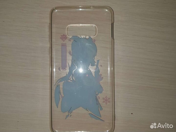 Чехол на S10e