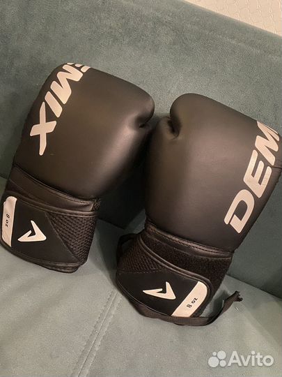 Боксерские перчатки