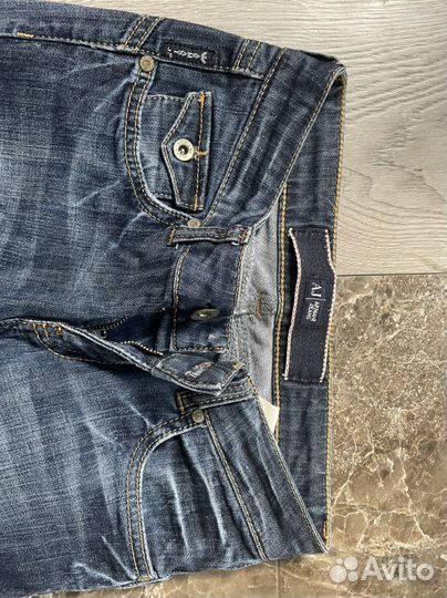 Armani джинсы жен 26