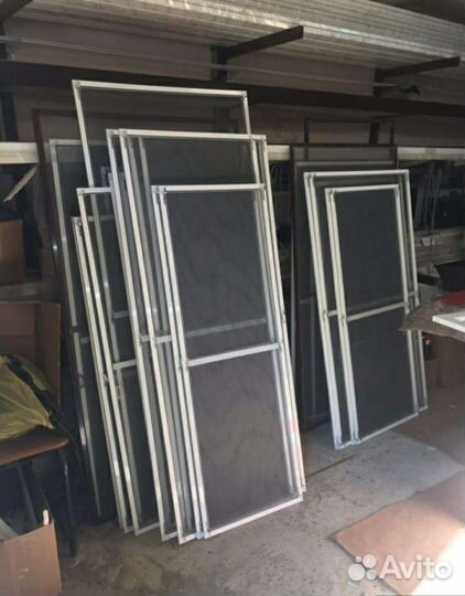 Москитные сетки на окна