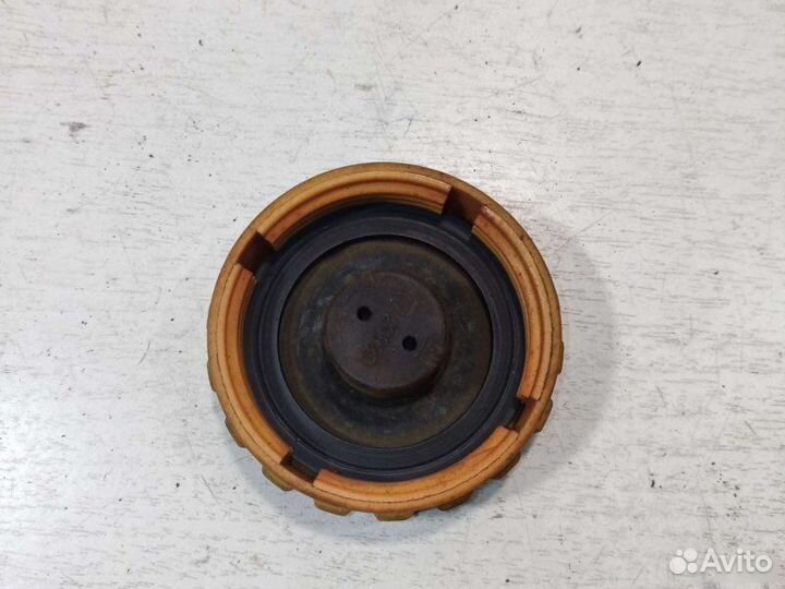 Крышка расширительного бачка Opel Vectra B седан